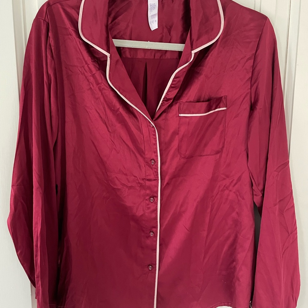 stars above Satin Pajama Top in Burgundy with Ivory Piping